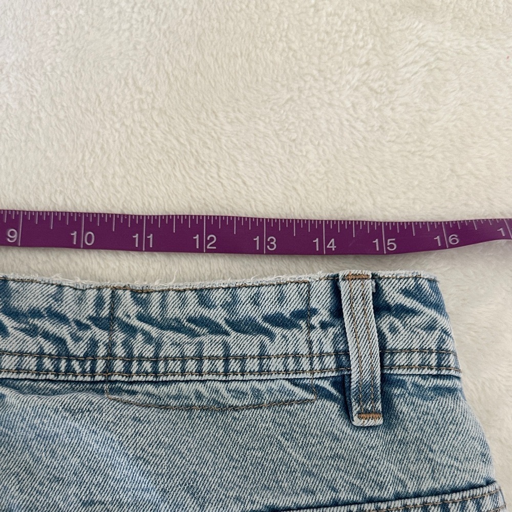 Cotton On Baggy Light Blue Distressed Jeans - Picture 9 of 9